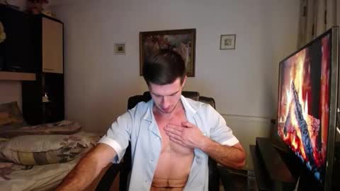 Snapshot of beauty_hard_beast chatting on 10-10-25, 12:31 Mia and Jake online show from 10-10-25, 12:31