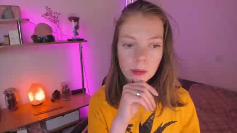 Snapshot of beautyeliise chatting on 02-16-25, 02:43 Eliise online show from 02-16-25, 02:43