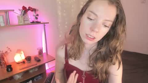 Eliise online show from 12-16-25, 08:30