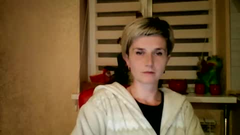 Snapshot of beautyksenia chatting on 06-04-26, 07:31 BeautyKsenia online show from 06-04-26, 07:31