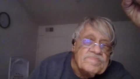 Snapshot of beautytomyeyes chatting on 10-16-25, 02:34 beautytomyeyes online show from 10-16-25, 02:34