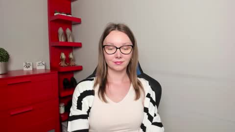 Zoe online show from 09-12-25, 06:24