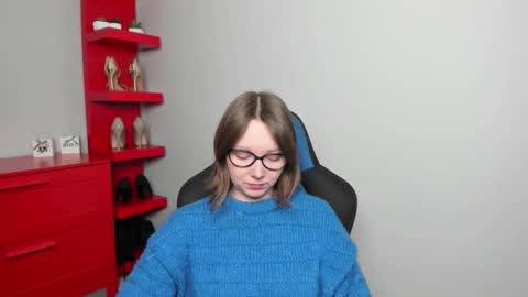 Zoe online show from 12-23-25, 06:33