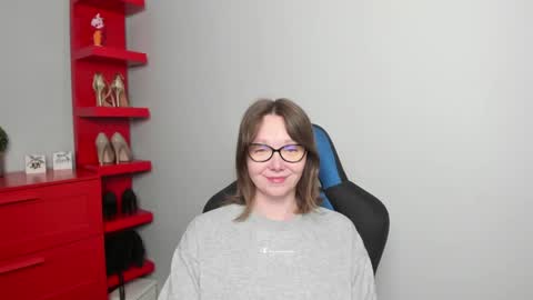 Zoe online show from 04-14-26, 05:57