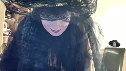 Snapshot of bebacksooon chatting on 10-19-25, 07:14 Raluca online show from 10-19-25, 07:14