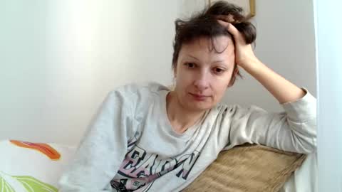 Raluca online show from 04-12-26, 08:08