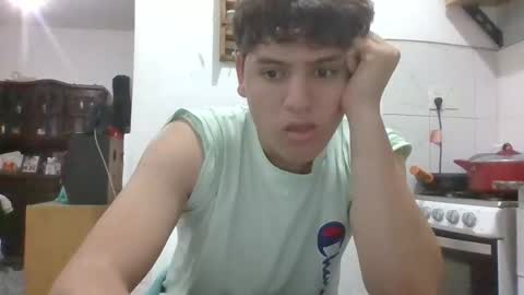 Snapshot of bebote0020 chatting on 10-06-25, 04:21 bebote0020 online show from 10-06-25, 04:21