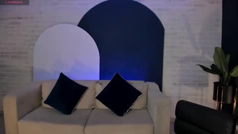 Am Becca online show from 11-30-25, 06:01