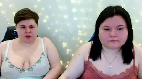 BeckyAndEllen online show from 04-11-26, 10:41