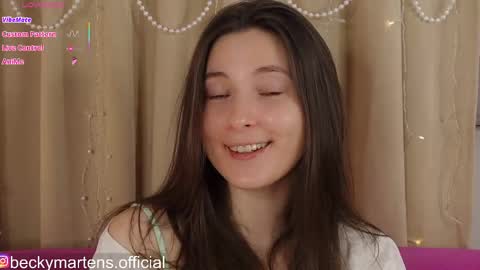 Snapshot of beckymartens chatting on 06-07-26, 04:27 BeckyMartens come join me on while im offline here online show from 06-07-26, 04:27