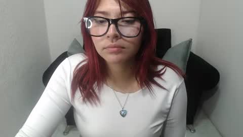 Snapshot of beckysexyhot69 chatting on 06-25-26, 02:32 beckysexyhot69 online show from 06-25-26, 02:32