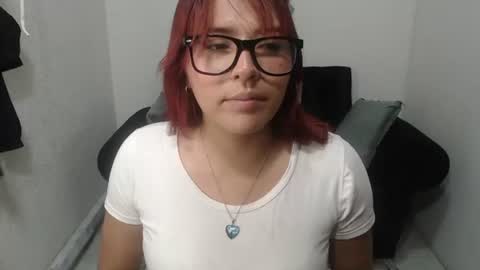 Snapshot of beckysexyhot69 chatting on 07-01-26, 06:29 beckysexyhot69 online show from 07-01-26, 06:29
