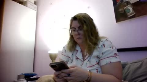 Snapshot of bedbandits chatting on 09-30-25, 11:54 Bedbandits69 online show from 09-30-25, 11:54