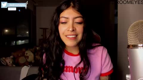 Snapshot of bedroomeyess chatting on 03-08-25, 12:11 Amber UwU IM MOVING AND IS CRAZY ILL BE BACK VERY SOON 3 MISS YA ALREADY online show from 03-08-25, 12:11