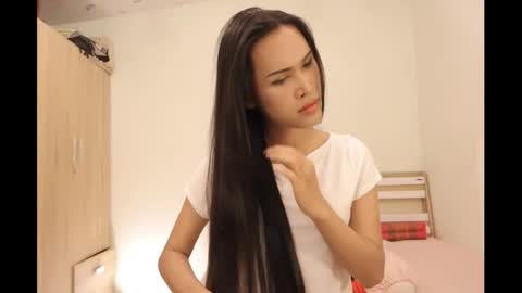 bee_thai online show from 01-25-25, 06:35