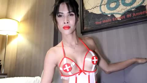 bee_thai online show from 05-05-26, 03:31