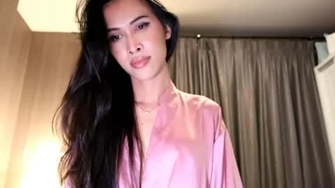 bee_thai online show from 07-15-26, 03:50