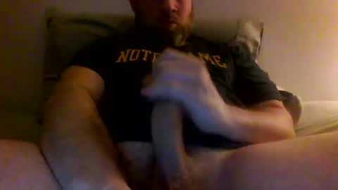 Snapshot of beekstar chatting on 10-21-25, 01:17 beekstar online show from 10-21-25, 01:17