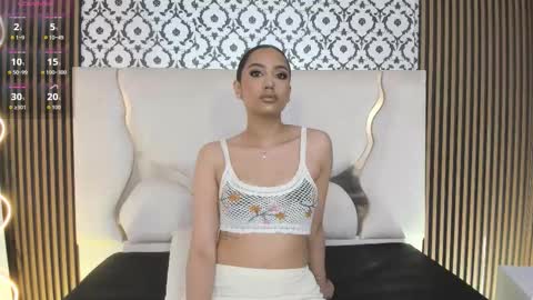 BELLA online show from 10-21-25, 01:12