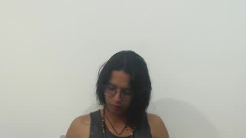 Snapshot of beentage chatting on 12-03-24, 03:41 Alex online show from 12-03-24, 03:41