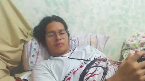 Snapshot of beentage chatting on 12-20-24, 09:17 Alex online show from 12-20-24, 09:17