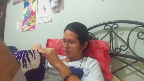 Snapshot of beentage chatting on 12-31-24, 06:48 Alex online show from 12-31-24, 06:48