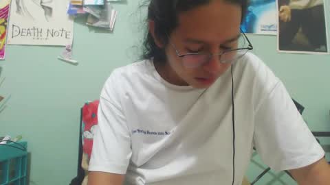 Snapshot of beentage chatting on 01-24-25, 07:08 Alex online show from 01-24-25, 07:08