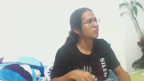 Snapshot of beentage chatting on 11-05-25, 06:46 Alex online show from 11-05-25, 06:46