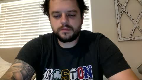 Snapshot of beginnersluck111 chatting on 09-27-25, 04:12 Beginners Luck online show from 09-27-25, 04:12