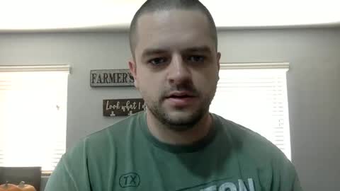 Snapshot of beginnersluck111 chatting on 10-14-25, 05:36 Beginners Luck online show from 10-14-25, 05:36