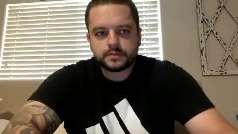 Snapshot of beginnersluck111 chatting on 11-01-25, 03:36 Beginners Luck online show from 11-01-25, 03:36