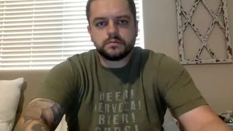 Snapshot of beginnersluck111 chatting on 11-03-25, 03:57 Beginners Luck online show from 11-03-25, 03:57