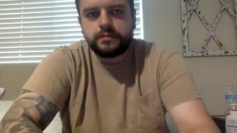 Snapshot of beginnersluck111 chatting on 11-17-25, 03:40 Beginners Luck online show from 11-17-25, 03:40