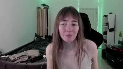 Lisa online show from 10-14-25, 04:30
