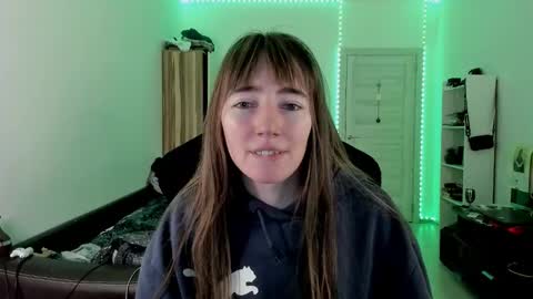 Lisa online show from 10-23-25, 06:28