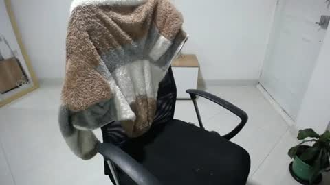 Snapshot of bel4pantyhose chatting on 08-04-26, 12:25 silvana online show from 08-04-26, 12:25