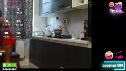 Snapshot of bela747741 chatting on 09-30-25, 09:03 kevin and Bella online show from 09-30-25, 09:03