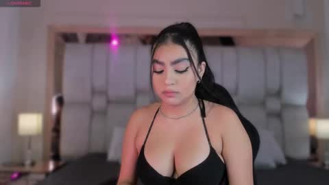 Snapshot of bela_cox chatting on 09-27-25, 11:48 Bela online show from 09-27-25, 11:48