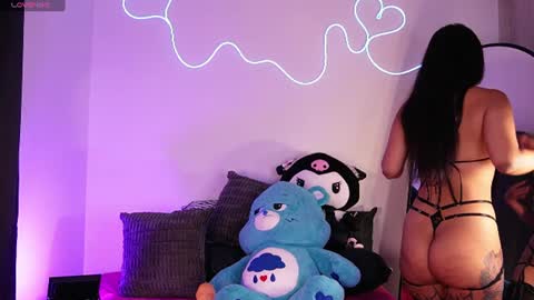 Bela Palmer online show from 06-28-26, 03:56