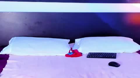 Bela  online show from 11-16-25, 04:01