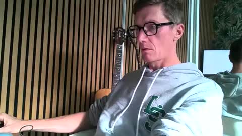 Snapshot of belami_france chatting on 11-04-25, 12:48 SexFriendFrance online show from 11-04-25, 12:48