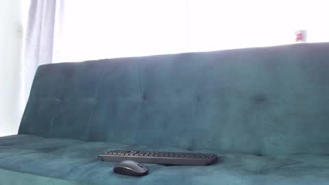 Snapshot of belamiramil chatting on 01-17-25, 10:12 independent model online show from 01-17-25, 10:12