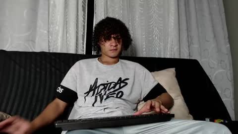 Snapshot of belamiramil chatting on 02-02-25, 12:09 independent model online show from 02-02-25, 12:09