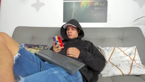 Snapshot of belamiramil chatting on 03-06-25, 03:02 independent model online show from 03-06-25, 03:02