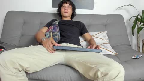 Snapshot of belamiramil chatting on 03-09-25, 07:37 independent model online show from 03-09-25, 07:37