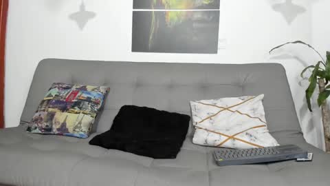 Snapshot of belamiramil chatting on 03-10-25, 01:45 independent model online show from 03-10-25, 01:45