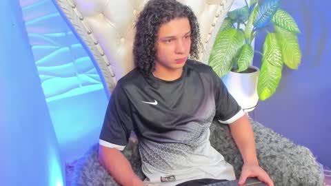 Snapshot of belamiramil chatting on 10-16-25, 10:22 independent model online show from 10-16-25, 10:22