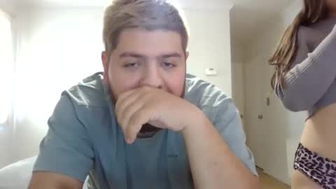 Snapshot of belenpetite chatting on 09-22-25, 06:43 Petite Belen and Alex online show from 09-22-25, 06:43