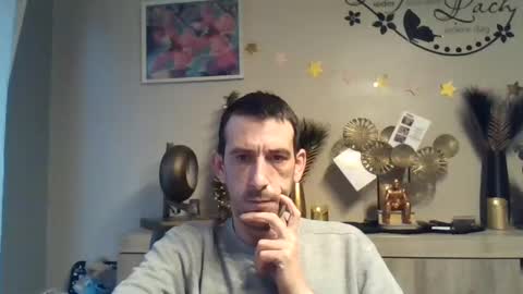 Snapshot of belgianboy33 chatting on 12-05-24, 08:00 Dreamcock online show from 12-05-24, 08:00