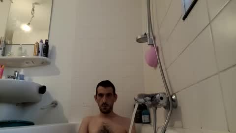 Snapshot of belgianboy33 chatting on 12-05-24, 11:16 Dreamcock online show from 12-05-24, 11:16